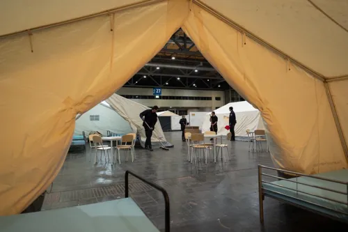 Bilder vom Aufbau in der Messehalle 27